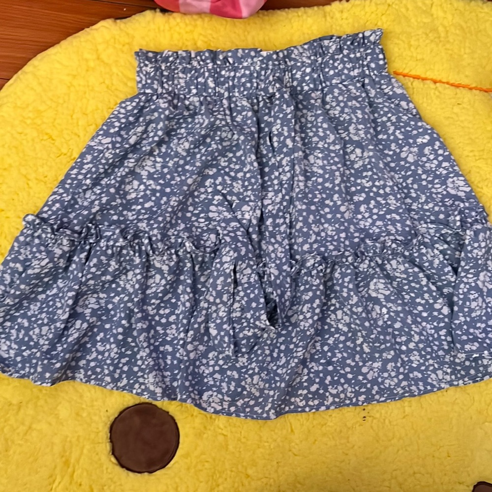 Cute floral skirt
